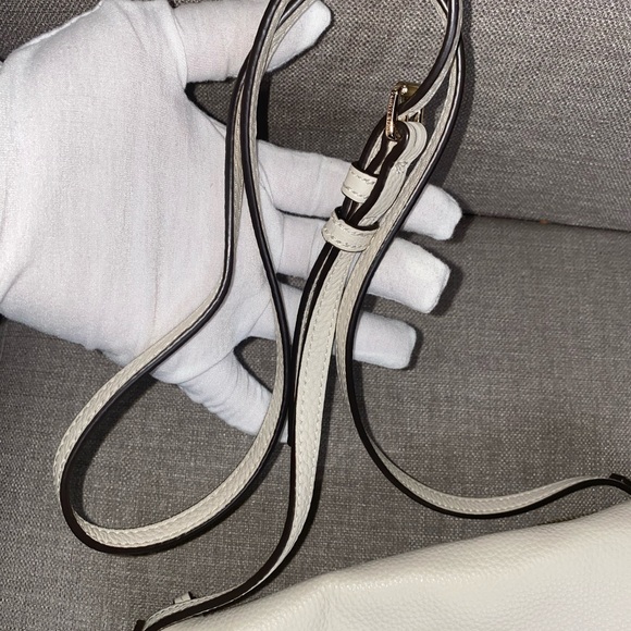 Vince Camuto crossbody bag - Picture 9 of 12